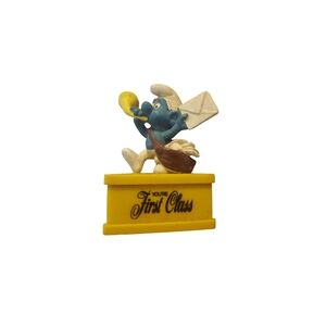 Vintage smurfagram figurine